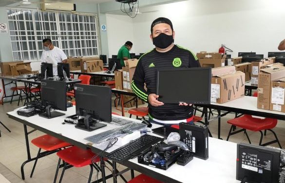 SE REHABILITA EL LABORATORIO DE CÓMPUTO DEL CONALEP DE CARRILLO PUERTO
