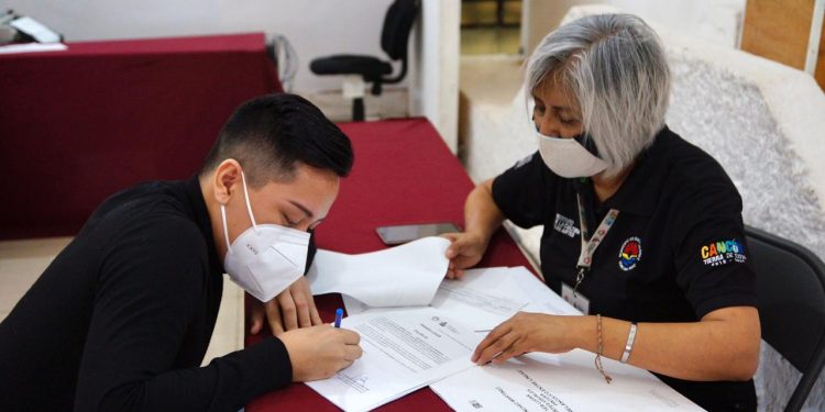 ENTREGAN PREMIOS A GANADORES DE CONCURSOS DE LITERATURA Y ARTES VISUALES DEL CARNAVAL CANCÚN 2020