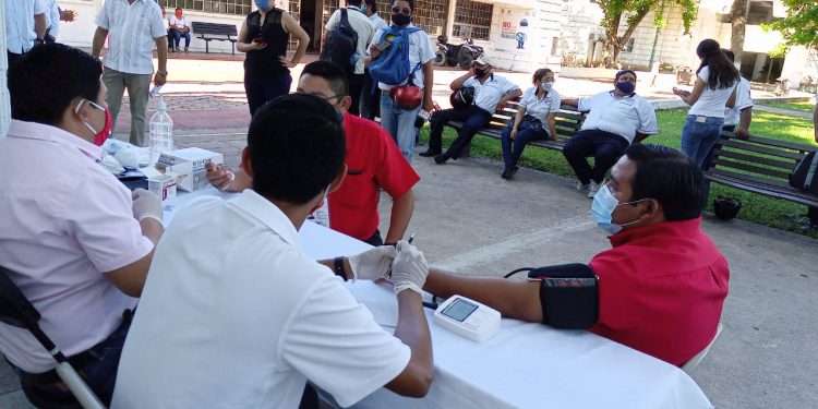COMIENZA JORNADA DE SALUD PARA CHOFERES EN COZUMEL