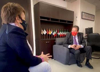 MESA DE TRABAJO ENTRE LAURA BERISTAIN Y DIPUTADO PARA MEJORAR PRESUPUESTO DE MUNICIPIOS
