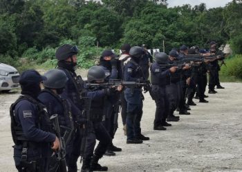 POLICÍA QUINTANA ROO TULUM SE CAPACITA EN COMBATE URBANO