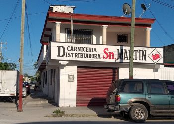 LADRONES ROBAN 100 MIL PESOS DE UNA CARNICERÍA EN CANCÚN