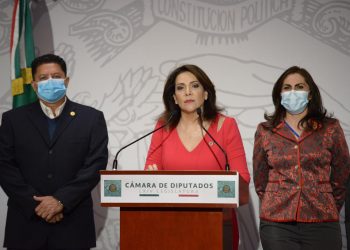 EXIGE ADRIANA TEISSIER A TITULAR DE INMUJERES QUE RESPETE LA AUTONOMÍA DEL CONGRESO DEL ESTADO Y SE MANTENGAN AL MARGEN DE LOS ASUNTOS LEGISLATIVOS ESTATALES