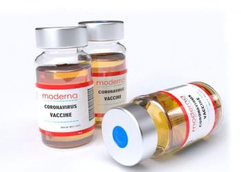 SIN APROBACIÓN DE LA FDA, TRUMP APRUEBA VACUNA CONTRA COVID-19 DE MODERNA