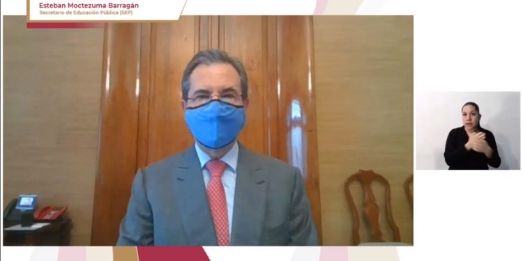 INAUGURA ESTEBAN MOCTEZUMA BARRAGÁN EL CICLO NOSOTRAS: INNOVACIÓN E INCLUSIÓN POR UNA AGENDA STEAM
