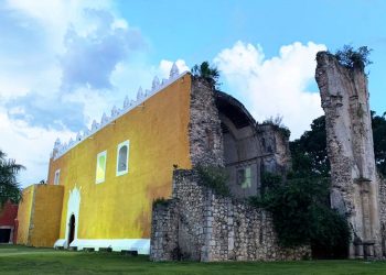ENTREGA DE LA OBRA DE “RESTAURACIÓN DEL TEMPLO DEL NIÑO JESÚS” EN LA LOCALIDAD DE TIHOSUCO