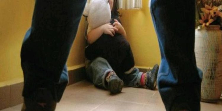 EU DEPORTA A MÉXICO A PEDÓFILO CONDENADO