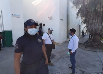 VIGILANCIA SANITARIA Y DE SEGURIDAD EN BANCOS PARA EVITAR AGLOMERACIONES EN CHETUMAL Y CONTAGIOS DE COVID
