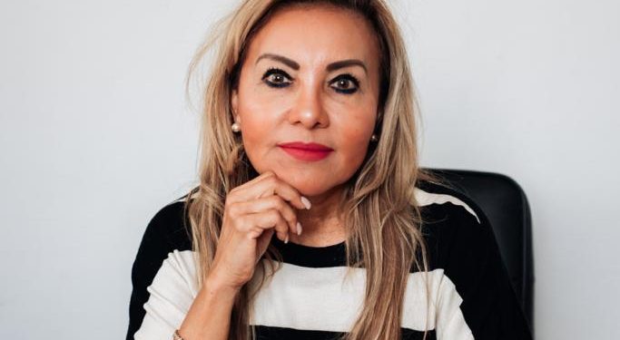 CECILIA LORIA MARÍN Y EL MAS BUSCAN LIDERAZGOS SOCIALES