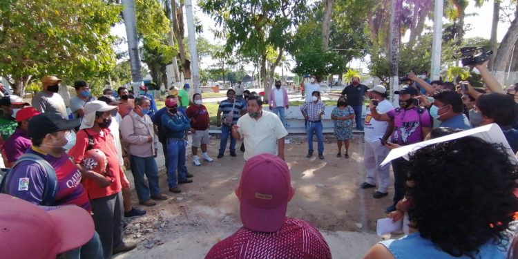 APLICA OTHONIEL SEGOVIA «PIQUETE DE OJO» A AGUINALDO DE TRABAJADORES