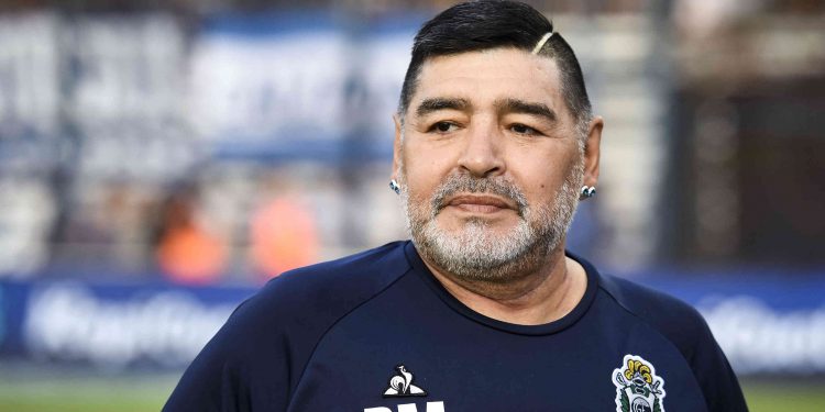 ORDENAN CONSERVAR CUERPO DE MARADONA PARA PRUEBAS DE PATERNIDAD