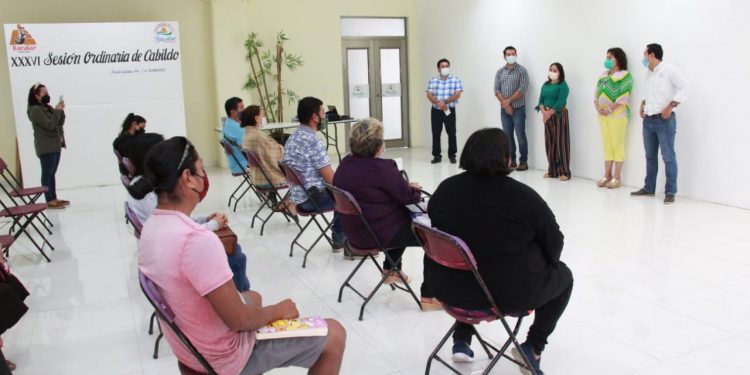 CON CAPACITACIÓN FOMENTAMOS EN LOS ARTESANOS UN SERVICIO PROFESIONAL Y DE CALIDAD: ICATQR