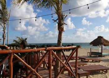 PLAYAS DE PUERTO MORELOS ESTÁN LISTAS PARA DESPEDIR EL AÑO