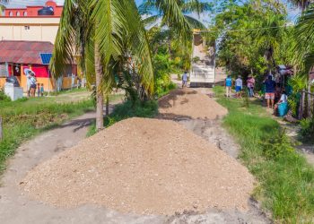 CUMPLE VÍCTOR MAS TAH, A LOS HABITANTES DE PUNTA ALLEN