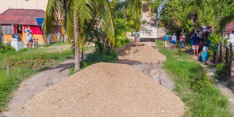 CUMPLE VÍCTOR MAS TAH, A LOS HABITANTES DE PUNTA ALLEN