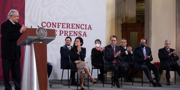 SE LLEVÓ A CABO LA FIRMA DE ACUERDOS  EN MATERIA LABORAL EN LA MAÑANERA