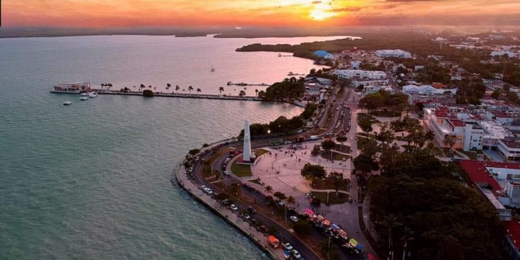 POSITIVO DECRETO DE ZONA LIBRE EN CHETUMAL: CANACO