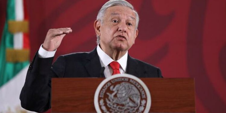 AMLO DICE QUE LEY PARA CONTROLAR DEA ACLARARÁ «MARCO LEGAL»