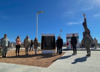 AMLO INAUGURA MEMORIAL POR MATANZA DE FAMILIA LEBARON