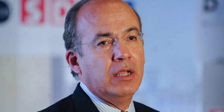 CALDERÓN DICE QUE GESTOS DE LÓPEZ OBRADOR LIMITAN INVERSIÓN EN MÉXICO EN 2021