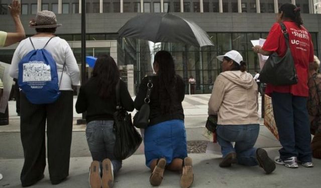 CARAVANA DE FAMILIAS SALE RUMBO A MÉXICO PARA FIESTAS NAVIDEÑAS