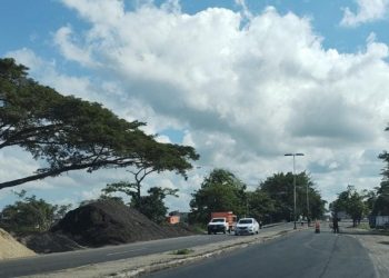 CONTINÚAN ACCIONES DE BACHEO Y REHABILITACIÓN DE VIALIDADES EN VILLAHERMOSA