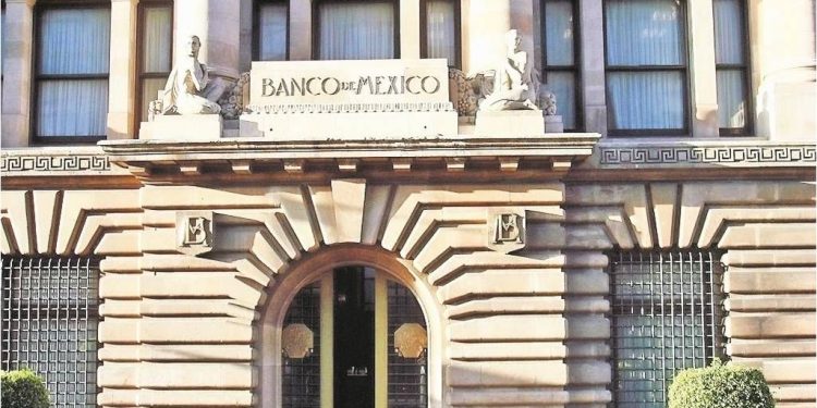 EL CONGRESO POSPONE VOTACIÓN DE POLÉMICA REFORMA DEL BANCO DE MÉXICO