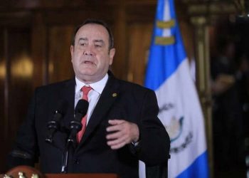 EL PRESIDENTE DE GUATEMALA DICE QUE NO HABRÁ ALZA AL SALARIO MÍNIMO EN 2021