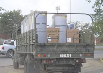 ENTREGAN ENSERES A DAMNIFICADOS DE MACUSPANA
