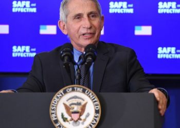 FAUCI CONSIDERA PROBABLE QUE LA CEPA INGLESA DE CORONAVIRUS YA ESTÉ EN EE.UU.
