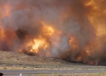 GOBIERNO DICE QUE INCENDIO GENERÓ APAGÓN PARA 10,3 MILLONES DE MEXICANOS