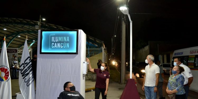 GOBIERNO MUNICIPAL ILUMINA SUPERMANZANA 92