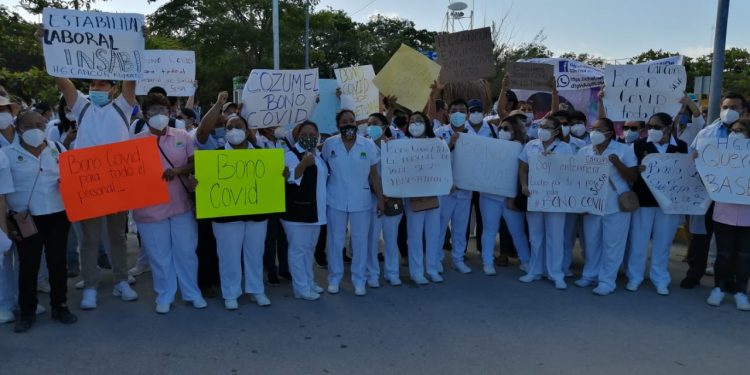 PIDEN TRABAJADORES DE LA SALUD HABLAR CON EL PRESIDENTE OBRADOR