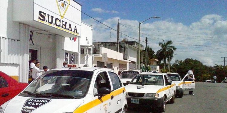BUROCRATISMO EN SEFIPLAN E IMOVEQROO IMPIDEN EMPLACAMIENTO DE TAXIS