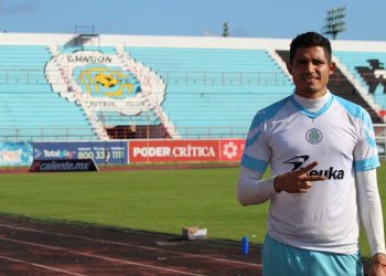 HERIBERTO AGUAYO, POR UN LUGAR EN LA DEFENSA DE ‘LA OLA’