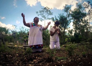 BUSCAN A LA MUÑECA REPRESENTATIVA DE LA ZONA MAYA