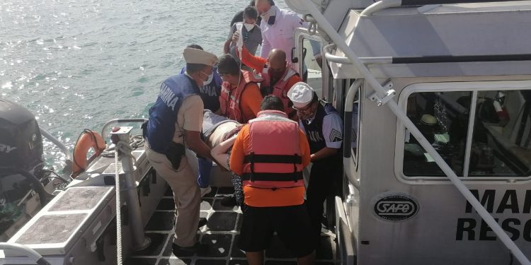 LA SEMAR REALIZÓ UNA EVACUACIÓN MÉDICA DE UNA PERSONA EN ISLA MUJERES