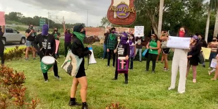 MARCHAN FEMINISTAS POR ANA