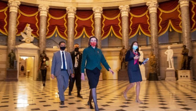 LA CÁMARA BAJA SE PONE DEL LADO DE TRUMP PARA AUMENTAR AYUDA A CIUDADANOS