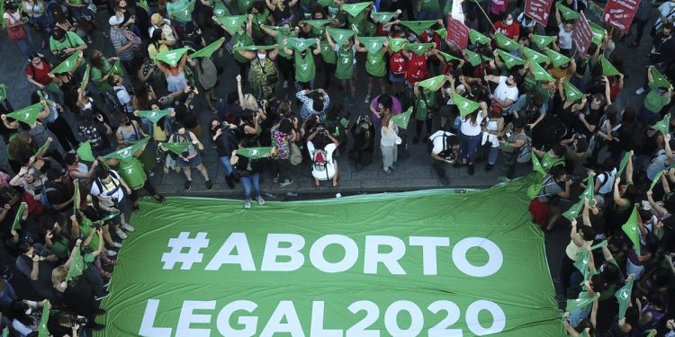 LA LEY DEL ABORTO SUPERA SU PRIMERA PRUEBA EN ARGENTINA