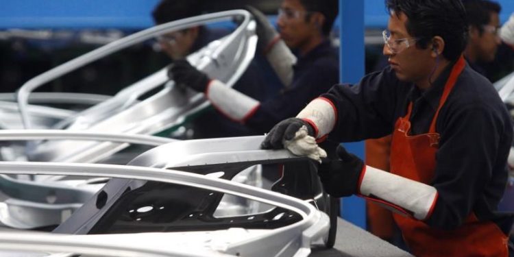 LA PRODUCCIÓN DE AUTOS EN MÉXICO AUMENTA UN 1,44 % INTERANUAL EN NOVIEMBRE