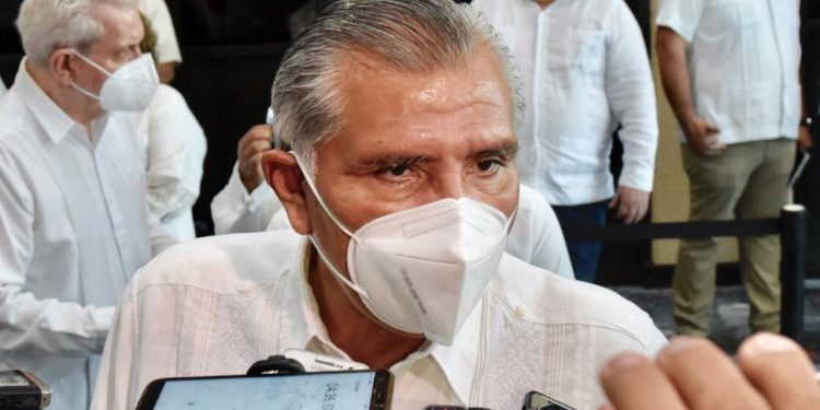 LLAMA ADÁN AUGUSTO A TABASQUEÑOS A CUIDARSE POR REPUNTE DE CASOS POSITIVOS Y ACTIVOS DE COVID-19