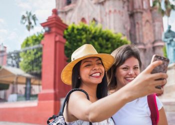 ¿LOS MEXICANOS SON TAN AMABLES Y ACOGEDORES COMO SE DICE?