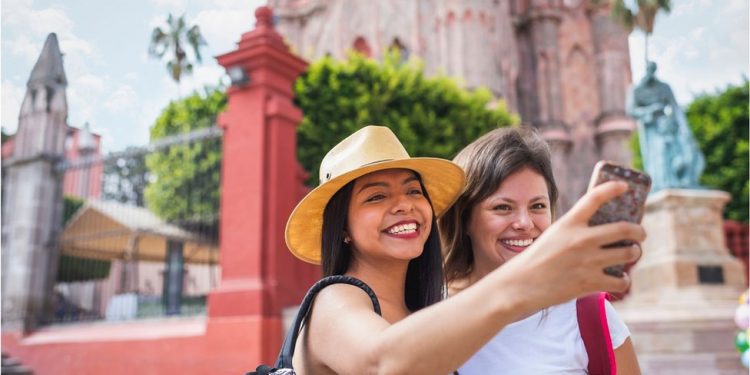 ¿LOS MEXICANOS SON TAN AMABLES Y ACOGEDORES COMO SE DICE?