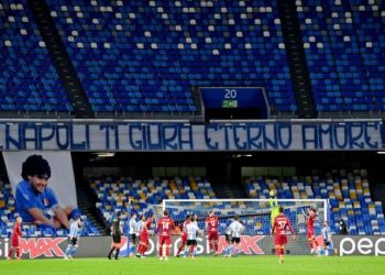 NÁPOLES REBAUTIZA SU ESTADIO DE FÚTBOL COMO EL «DIEGO ARMANDO MARADONA»