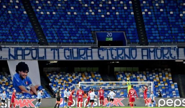 NÁPOLES REBAUTIZA SU ESTADIO DE FÚTBOL COMO EL «DIEGO ARMANDO MARADONA»