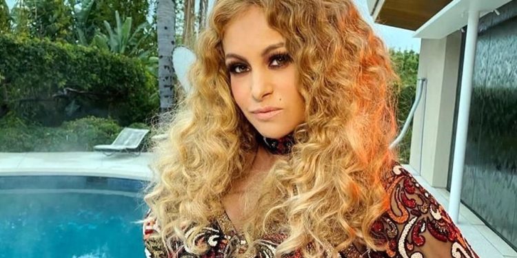 PAULINA RUBIO REGRESA A LAS SERIES CON «LA SUERTE DE LOLI»