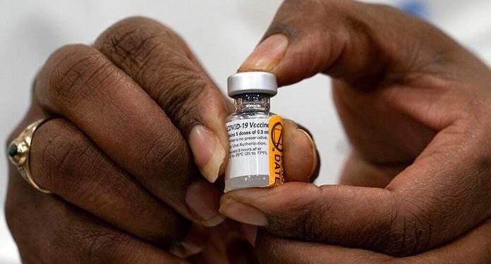 PFIZER NEGOCIA CON EE.UU. EL SUMINISTRO DE OTROS 100 MILLONES DE DOSIS