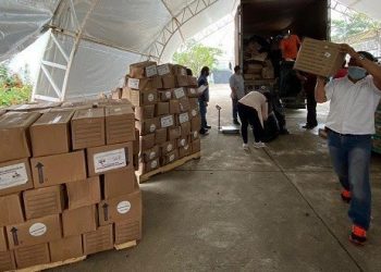 RECIBE DIF AYUDA HUMANITARIA DE FONATUR