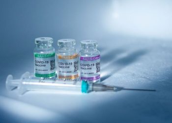 REGULADOR DE EE.UU. COMIENZA A EVALUAR SI AUTORIZA LA VACUNA DE PFIZER
